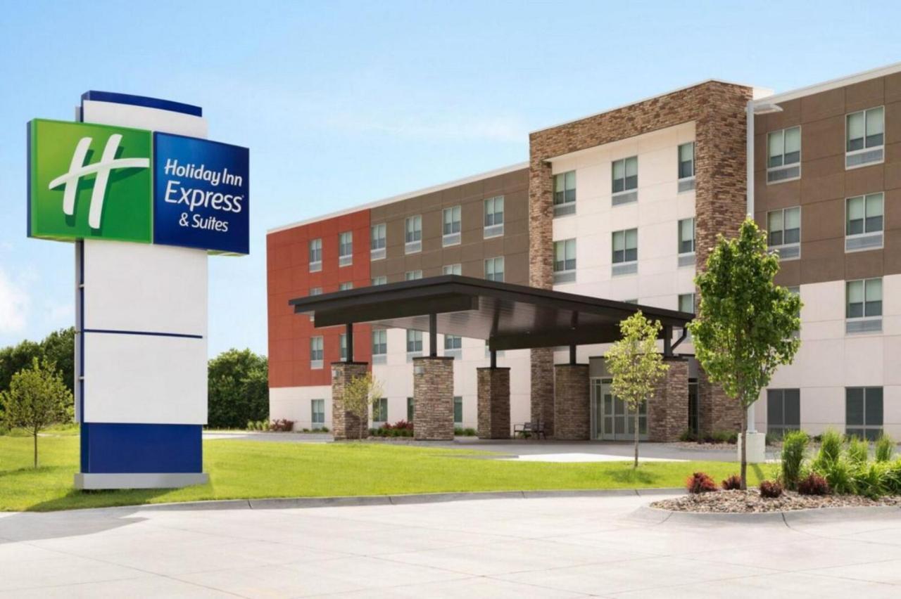 Holiday Inn Express & Suites Oscoda By Ihg Esterno foto