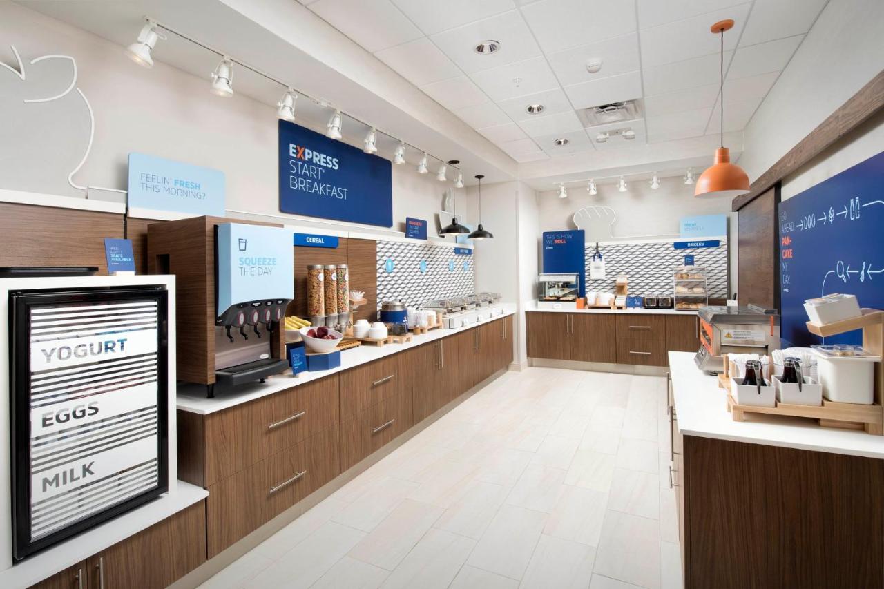 Holiday Inn Express & Suites Oscoda By Ihg Esterno foto