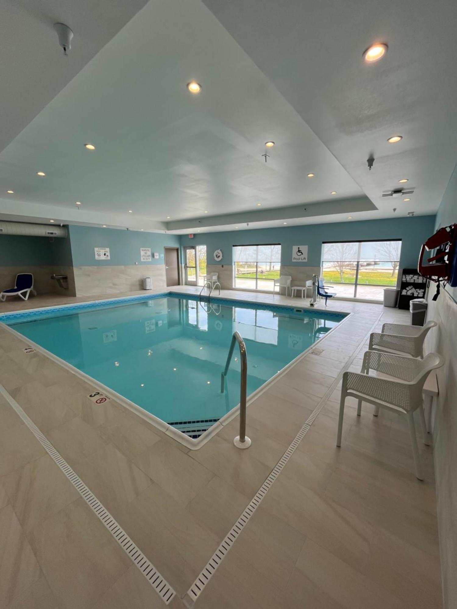 Holiday Inn Express & Suites Oscoda By Ihg Esterno foto