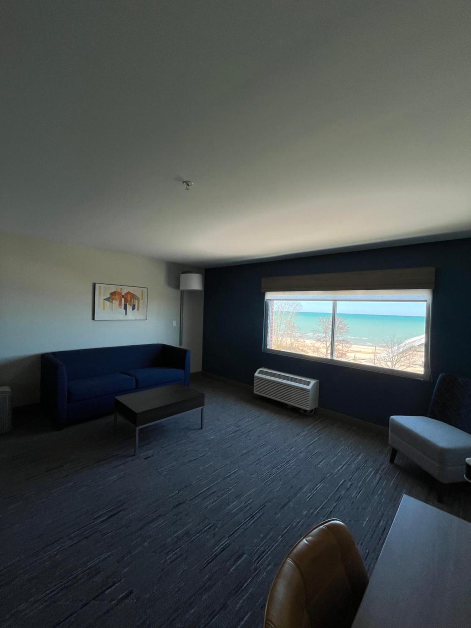 Holiday Inn Express & Suites Oscoda By Ihg Esterno foto