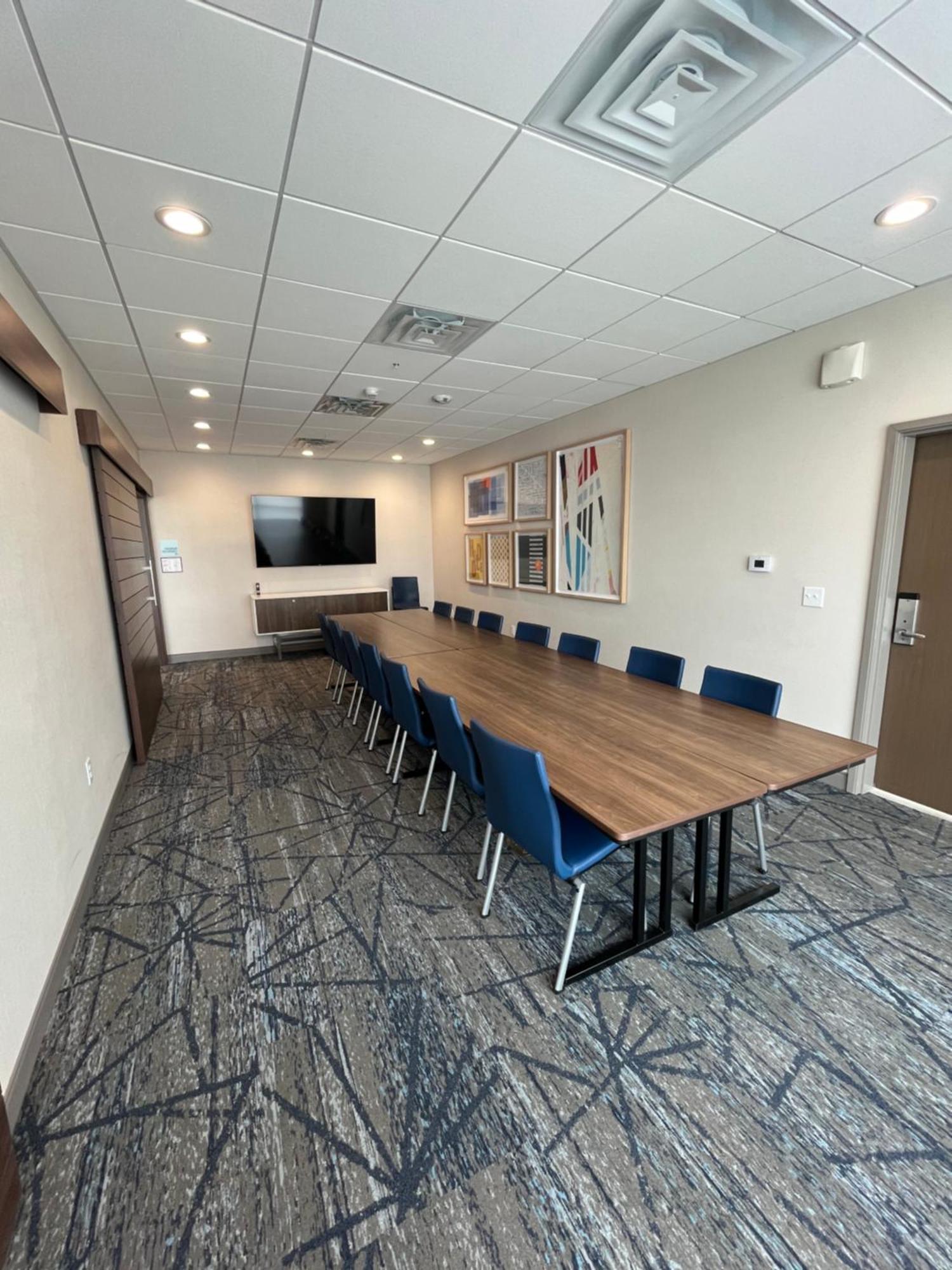 Holiday Inn Express & Suites Oscoda By Ihg Esterno foto
