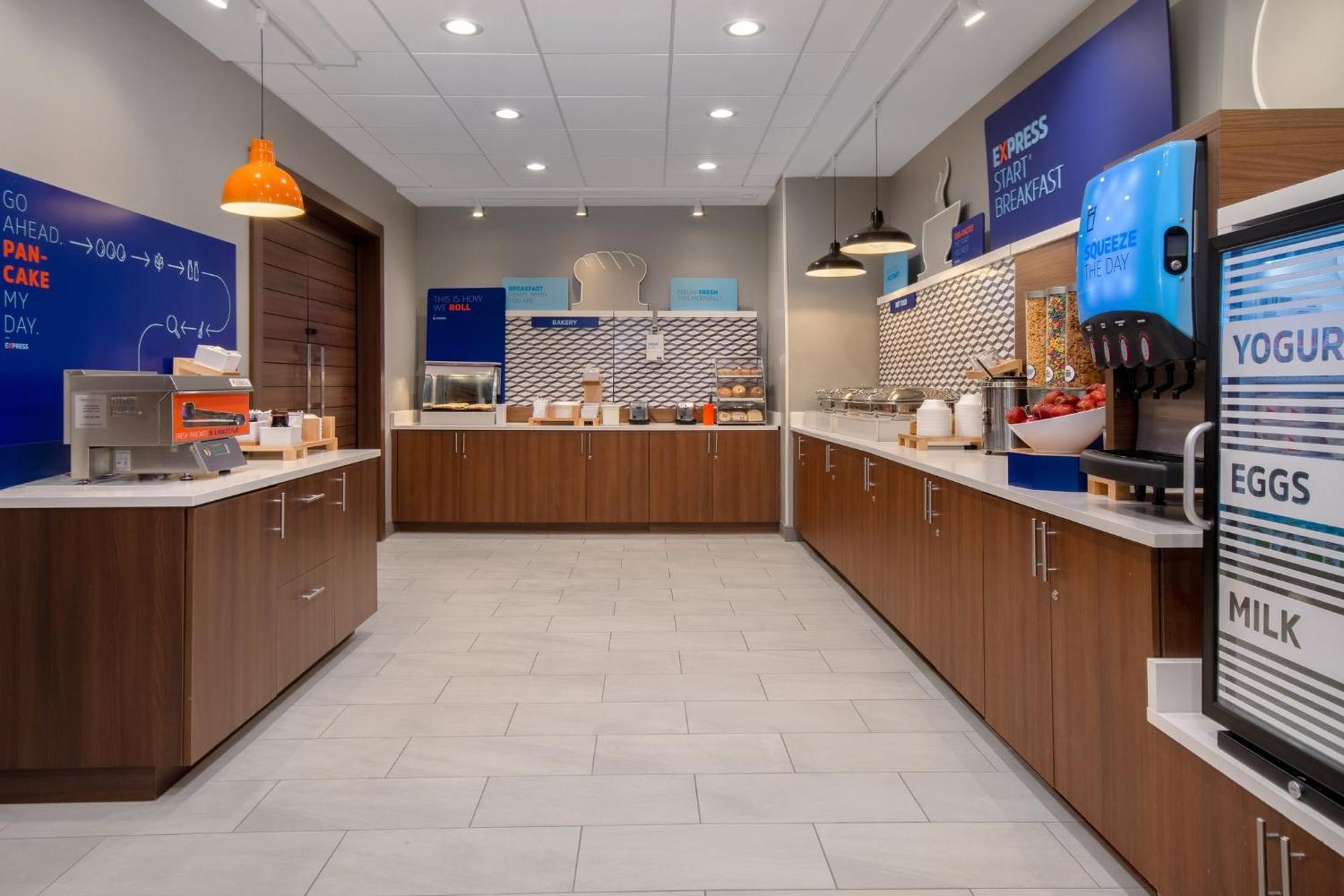 Holiday Inn Express & Suites Oscoda By Ihg Esterno foto