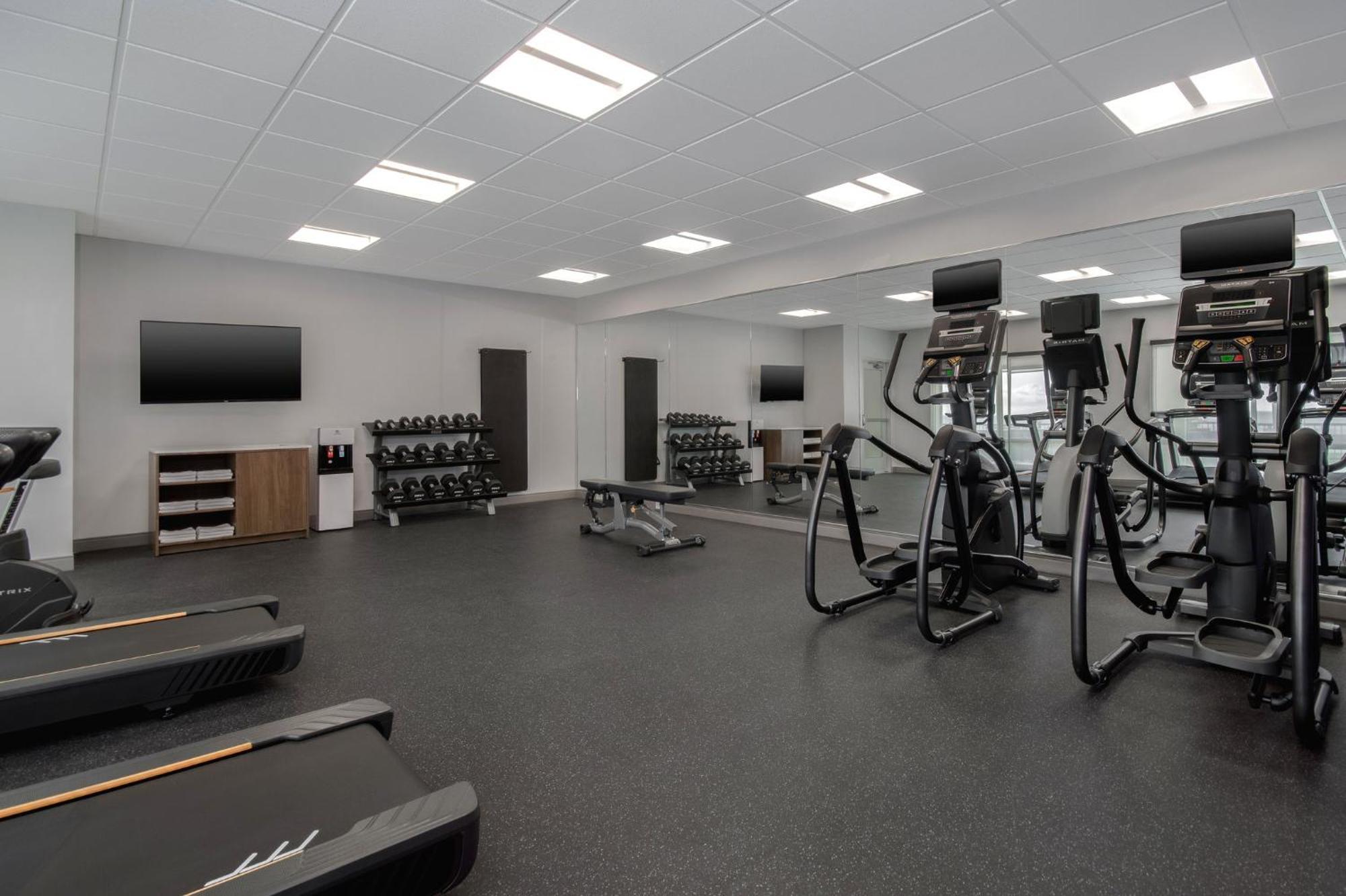 Holiday Inn Express & Suites Oscoda By Ihg Esterno foto